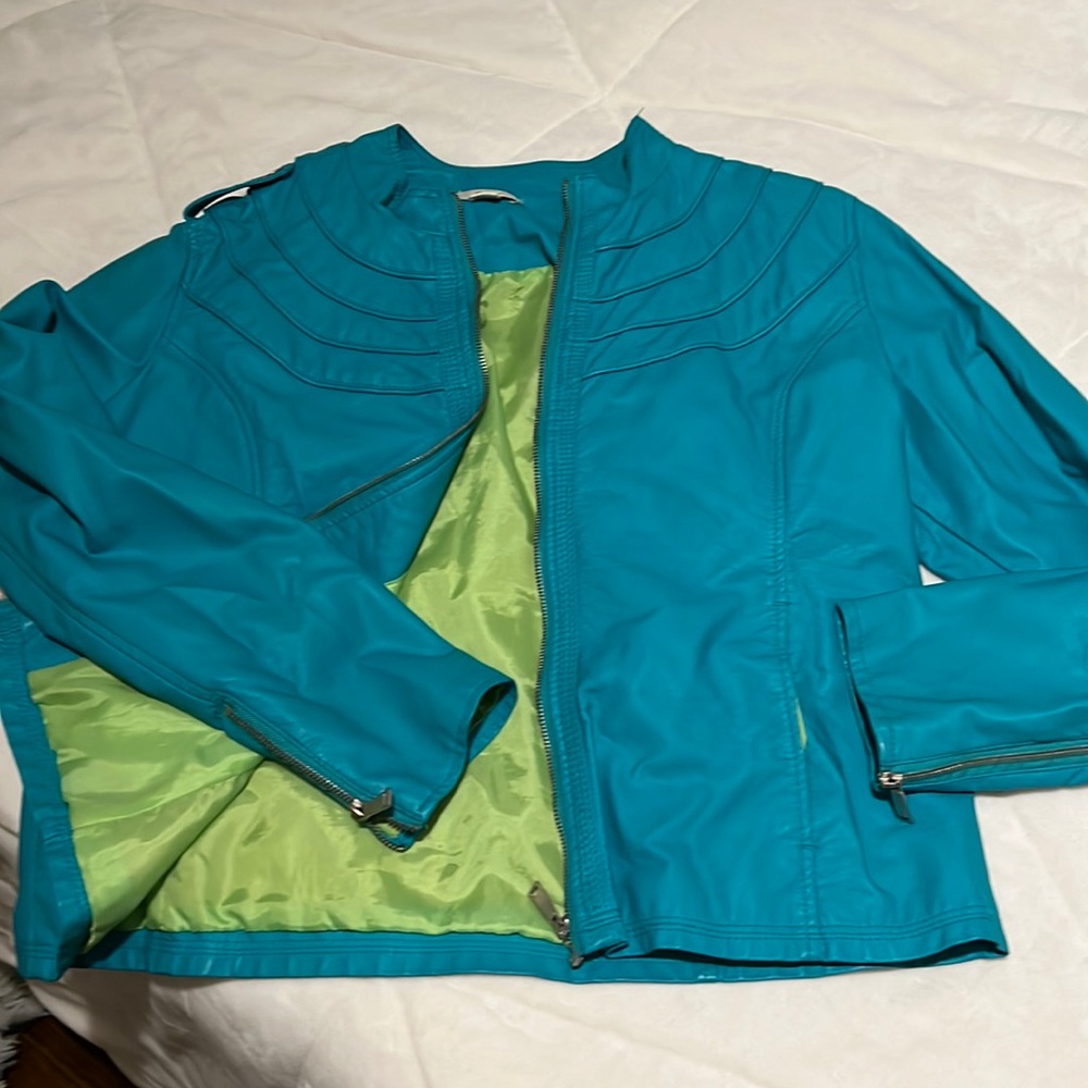 Zippered Shorty Pleather Lined Jacket